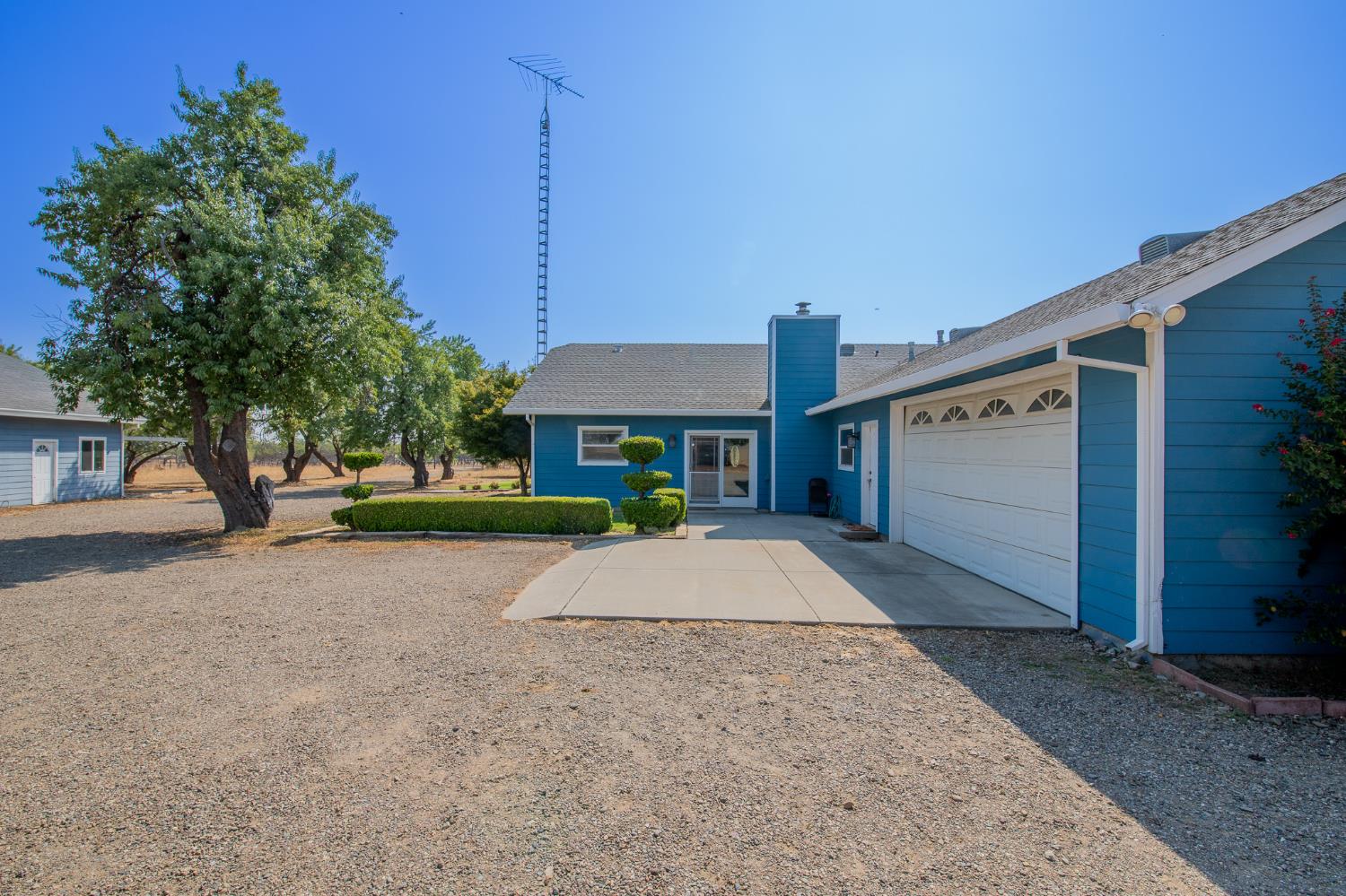 Arbuckle, California, 95912, United States, 3 Bedrooms Bedrooms, ,2 BathroomsBathrooms,Residential,For Sale,1991763