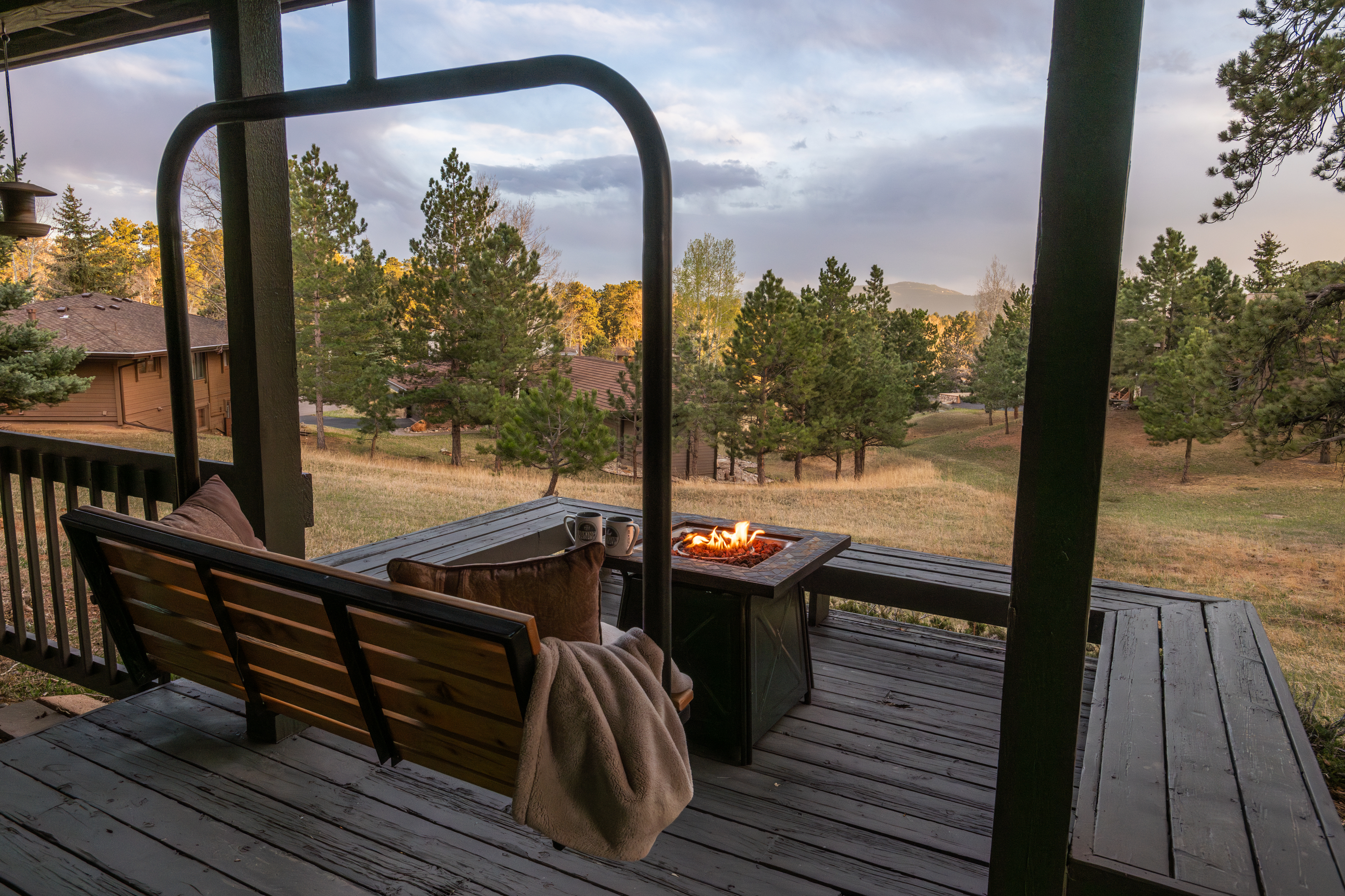  Thoughtfully Updated Throughout - 物件實景