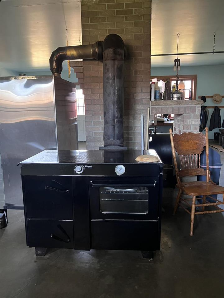 La Valle, Wisconsin, 53941, United States, 7 Bedrooms Bedrooms, ,Residential,For Sale,1995169