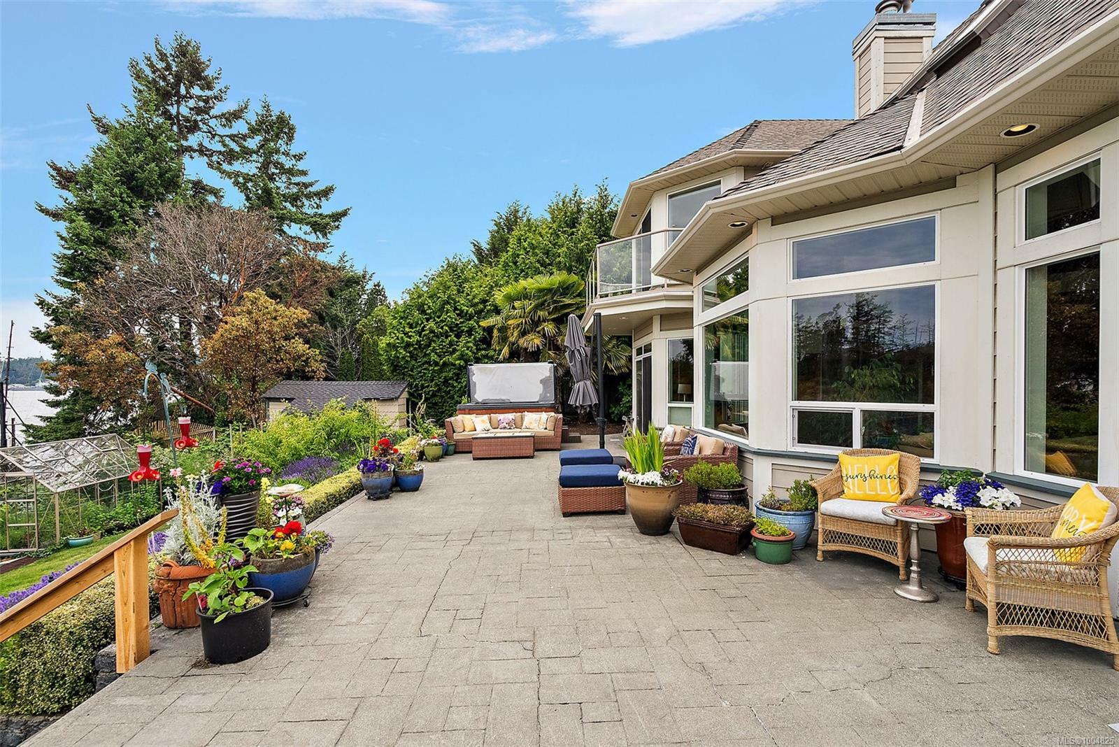 VIEW ROYAL, British Columbia, V9B 1A6, CA, 3 Bedrooms Bedrooms, ,Residential,For Sale,1883645