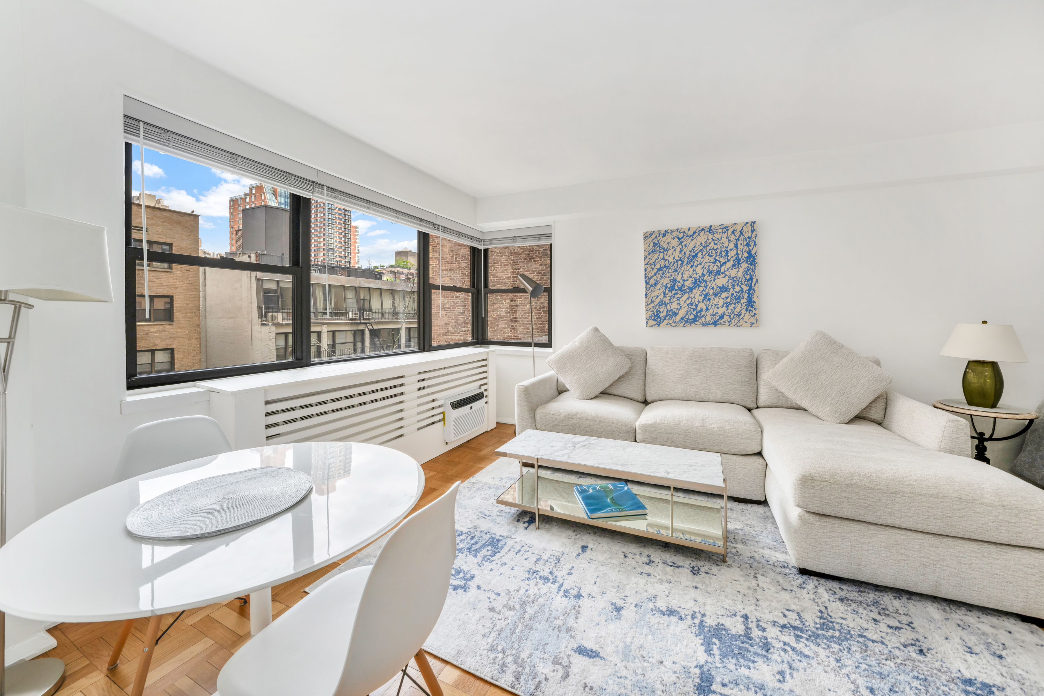  305 East 72nd Street - 物件實景