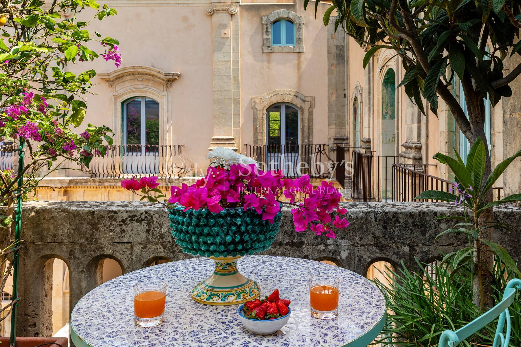  Historic noble residence overlooking the Cathedral of Noto - 物件實景