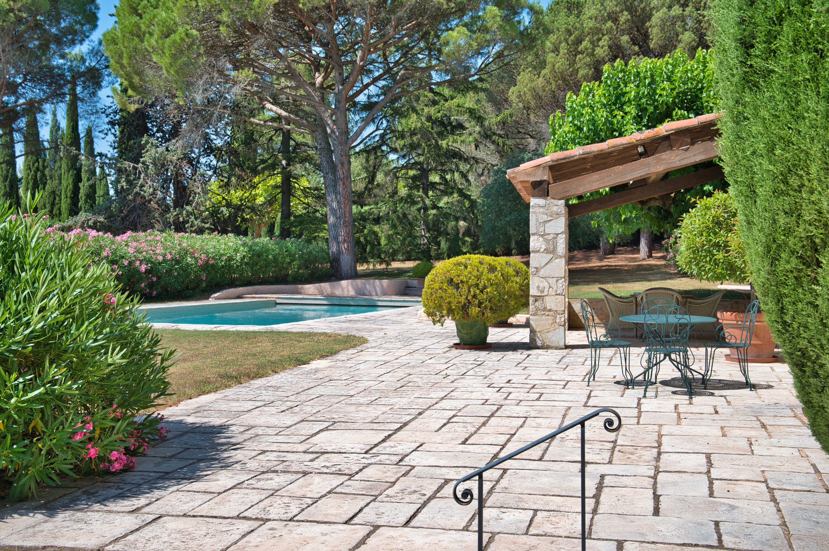  Exceptional Property with an olive grove and pool – Renovated 18th-Century Mill - 物件實景