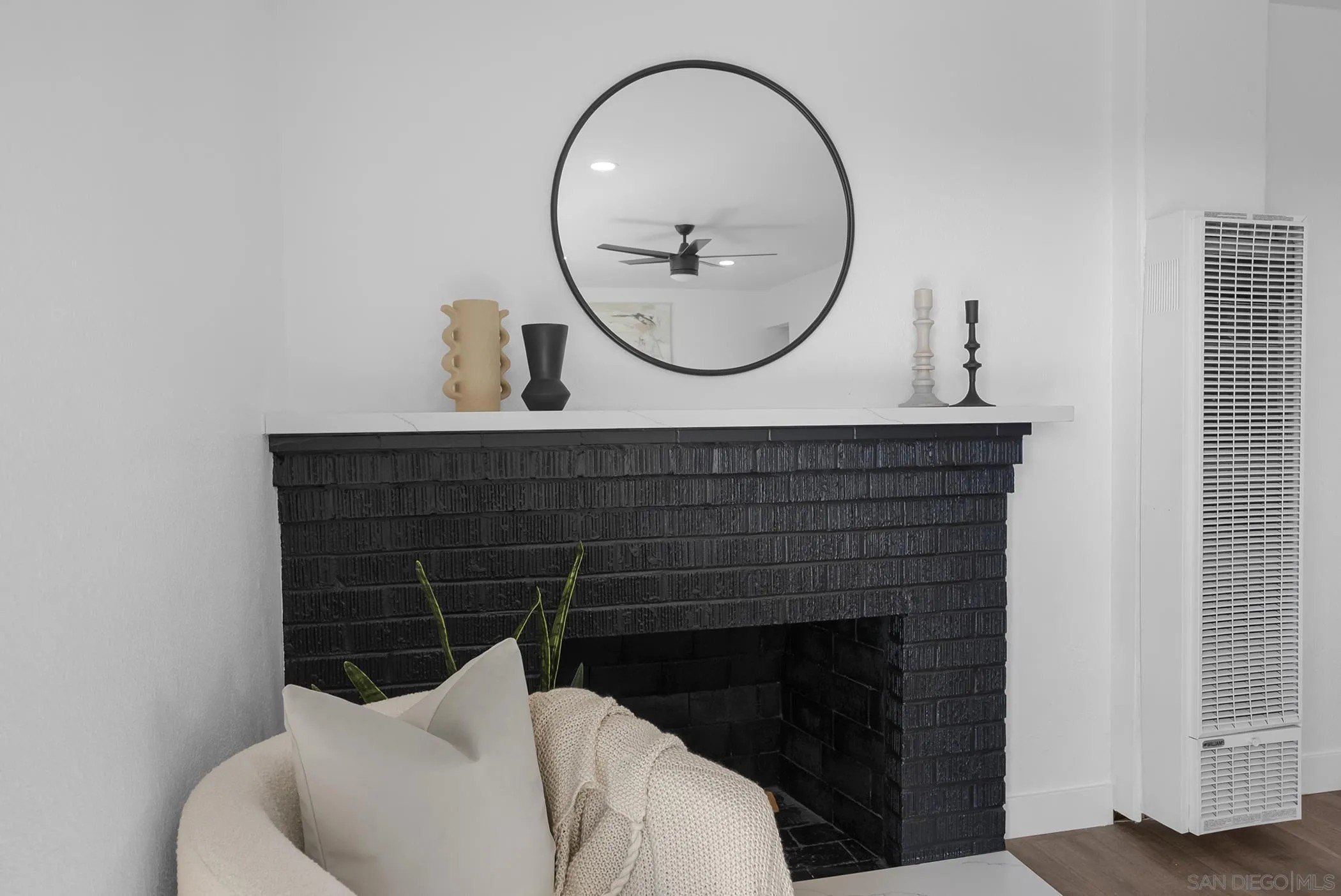 San Diego, California, 92114, United States, 3 Bedrooms Bedrooms, ,2 BathroomsBathrooms,Residential,For Sale,1991902