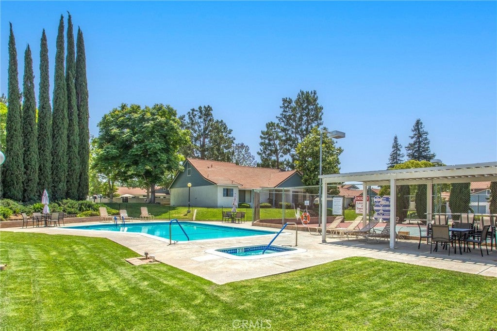 Redlands, California, 92374, United States, 3 Bedrooms Bedrooms, ,2 BathroomsBathrooms,Residential,For Sale,1936879