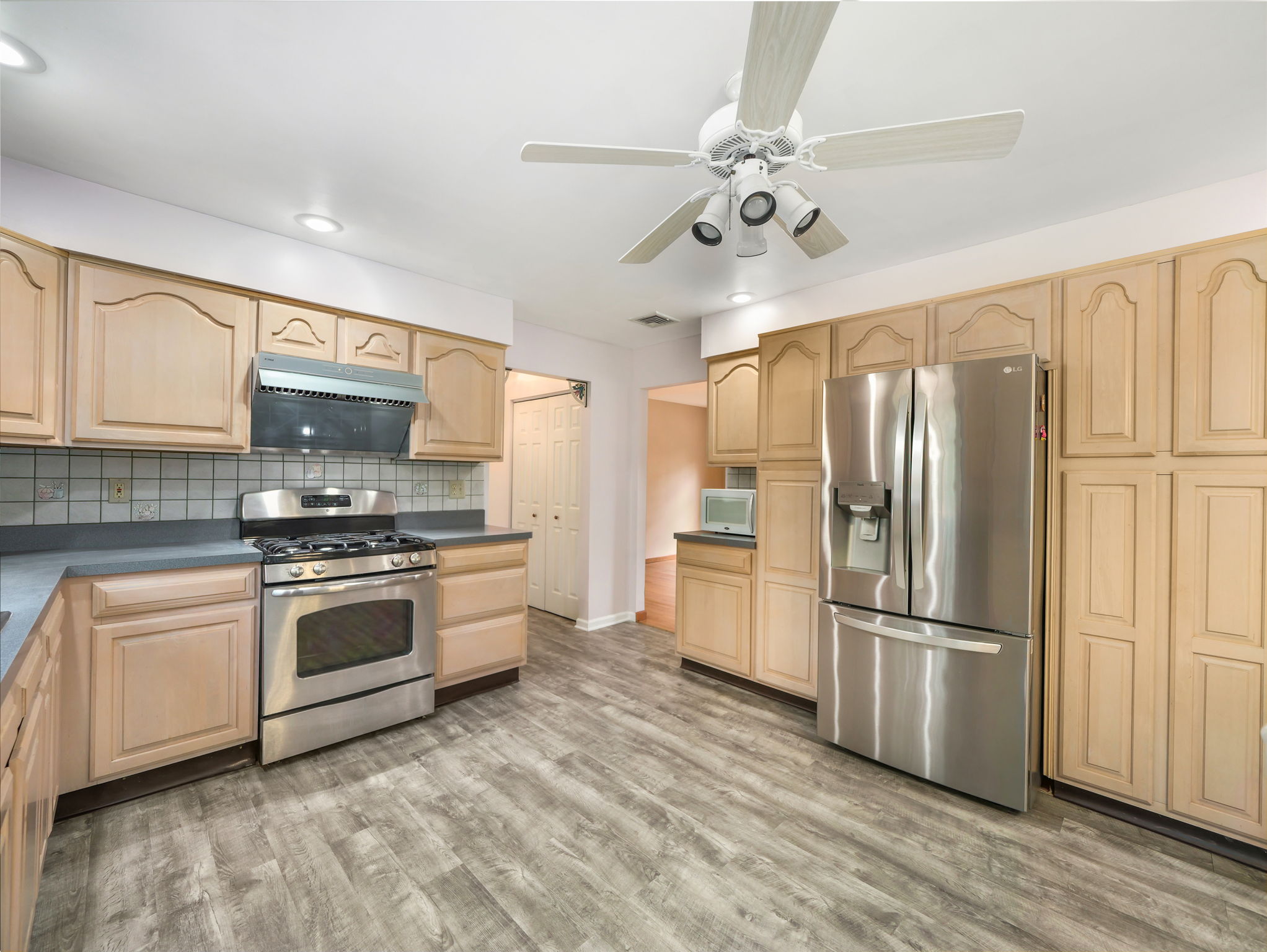 Lincoln Park, New Jersey, 07035, United States, 4 Bedrooms Bedrooms, ,3 BathroomsBathrooms,Residential,For Sale,1942822