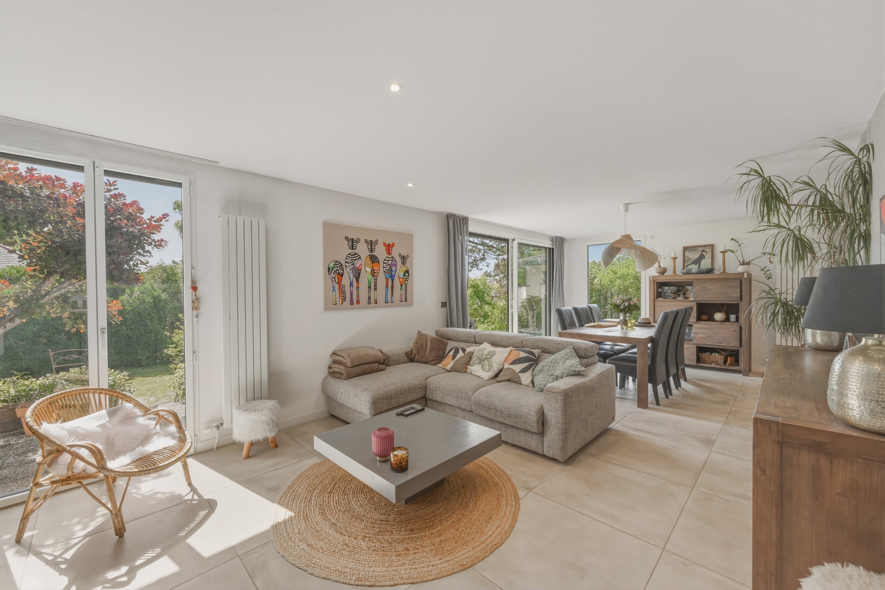  Renovated Family Home With Independent Apartment in a Peaceful Setting - 物件實景