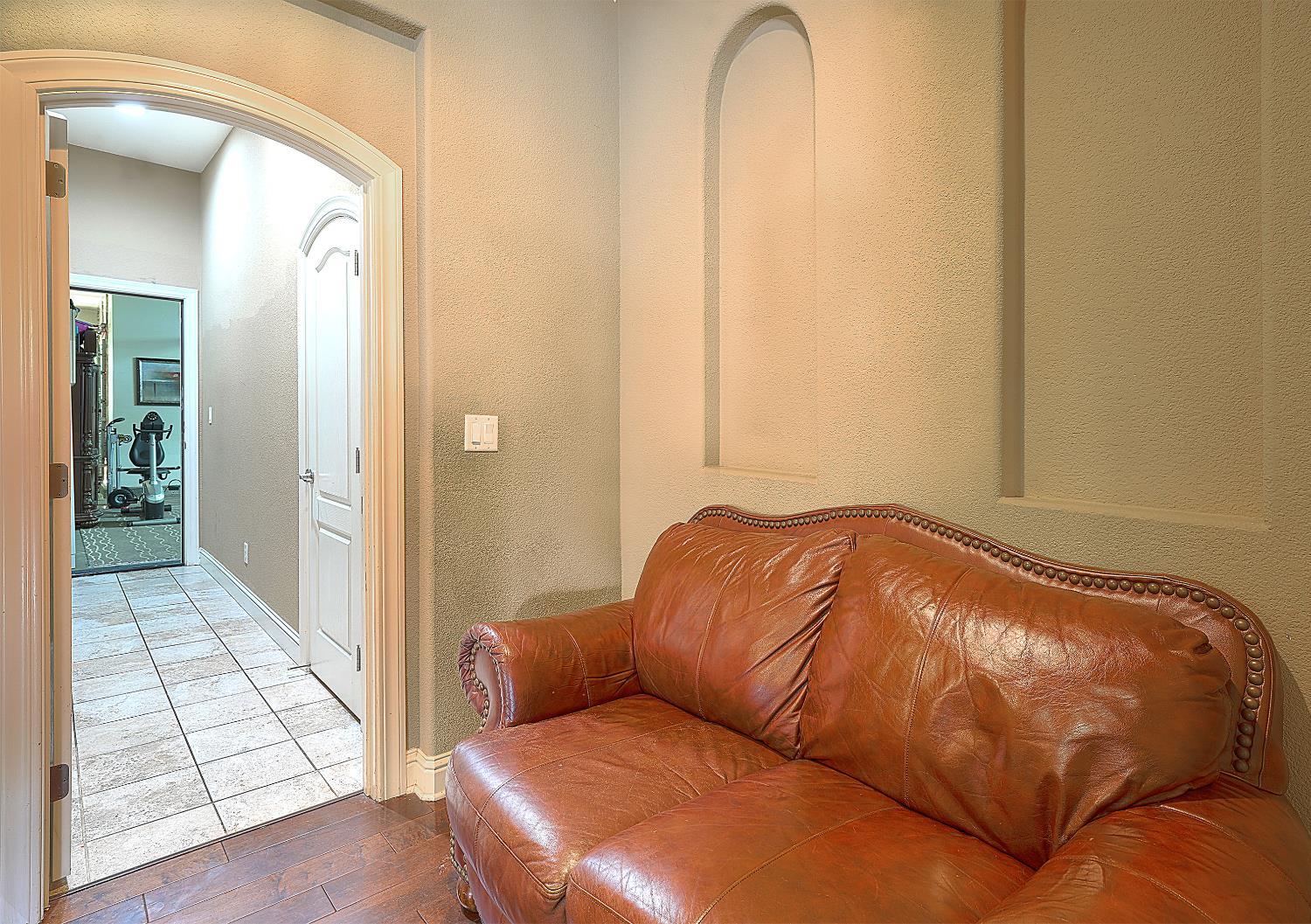 Lincoln, California, 95648, United States, 7 Bedrooms Bedrooms, ,5 BathroomsBathrooms,Residential,For Sale,1984434