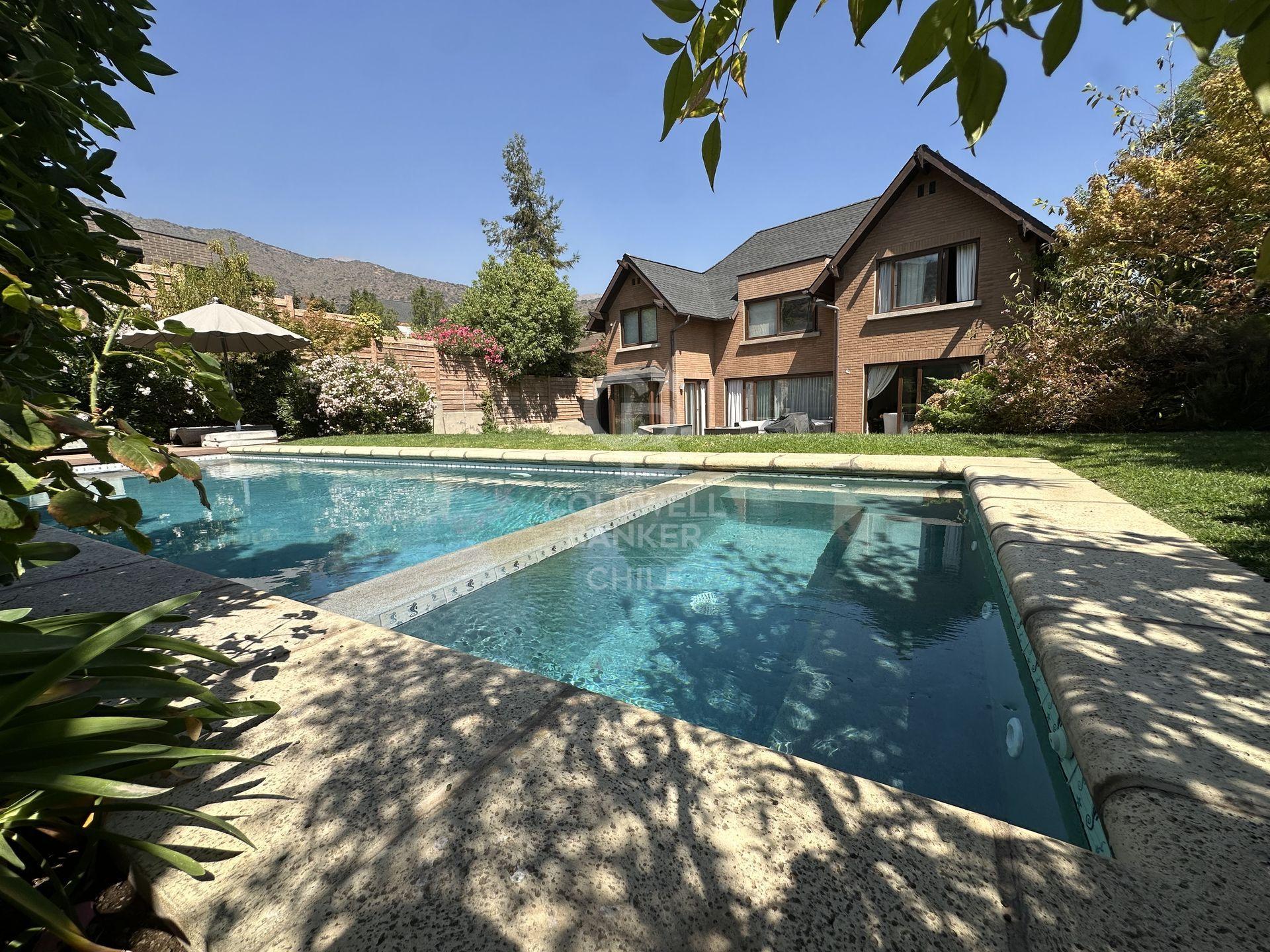 Las Condes, Chile, 4 Bedrooms Bedrooms, ,5 BathroomsBathrooms,Residential,For Sale,1728861