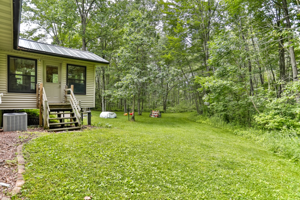 Wausau, Wisconsin, 54401, United States, 3 Bedrooms Bedrooms, ,3 BathroomsBathrooms,Residential,For Sale,1874102