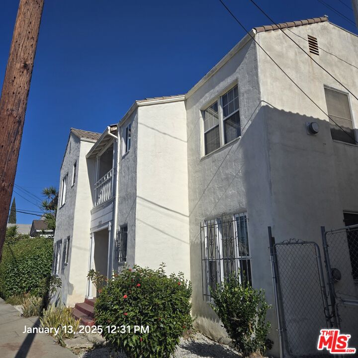 Los Angeles, California, 90026, United States, 8 Bedrooms Bedrooms, ,Residential,For Sale,1738010