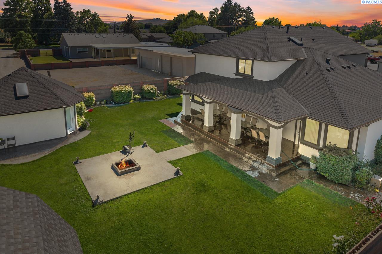 Kennewick, Washington, 99336, United States, 7 Bedrooms Bedrooms, ,7 BathroomsBathrooms,Residential,For Sale,1983847