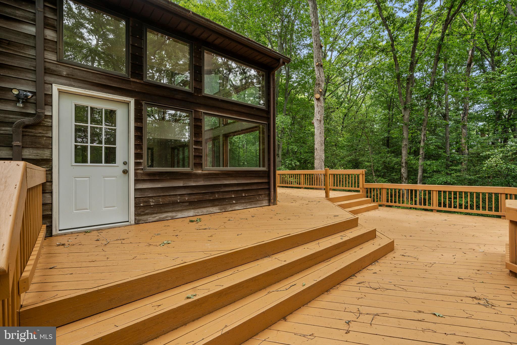 La Plata, Maryland, 20646, United States, 5 Bedrooms Bedrooms, ,4 BathroomsBathrooms,Residential,For Sale,1928558