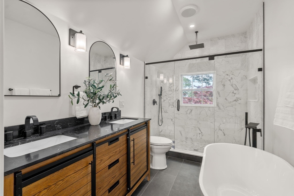 Quincy, Massachusetts, 02169, United States, 4 Bedrooms Bedrooms, ,3 BathroomsBathrooms,Residential,For Sale,1932298