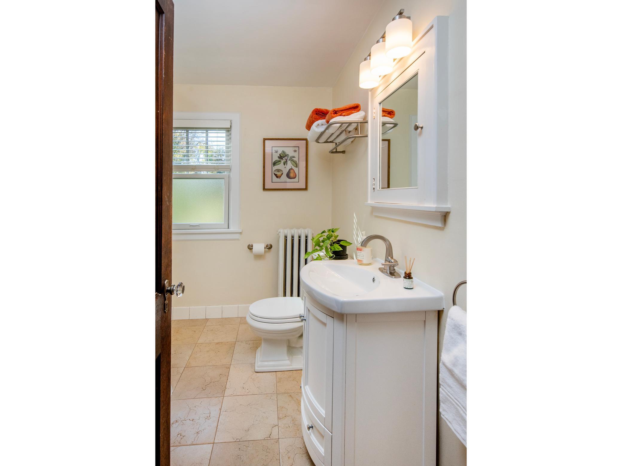 Saint Paul, Minnesota, 55104, United States, 3 Bedrooms Bedrooms, ,1 BathroomBathrooms,Residential,For Sale,1988037