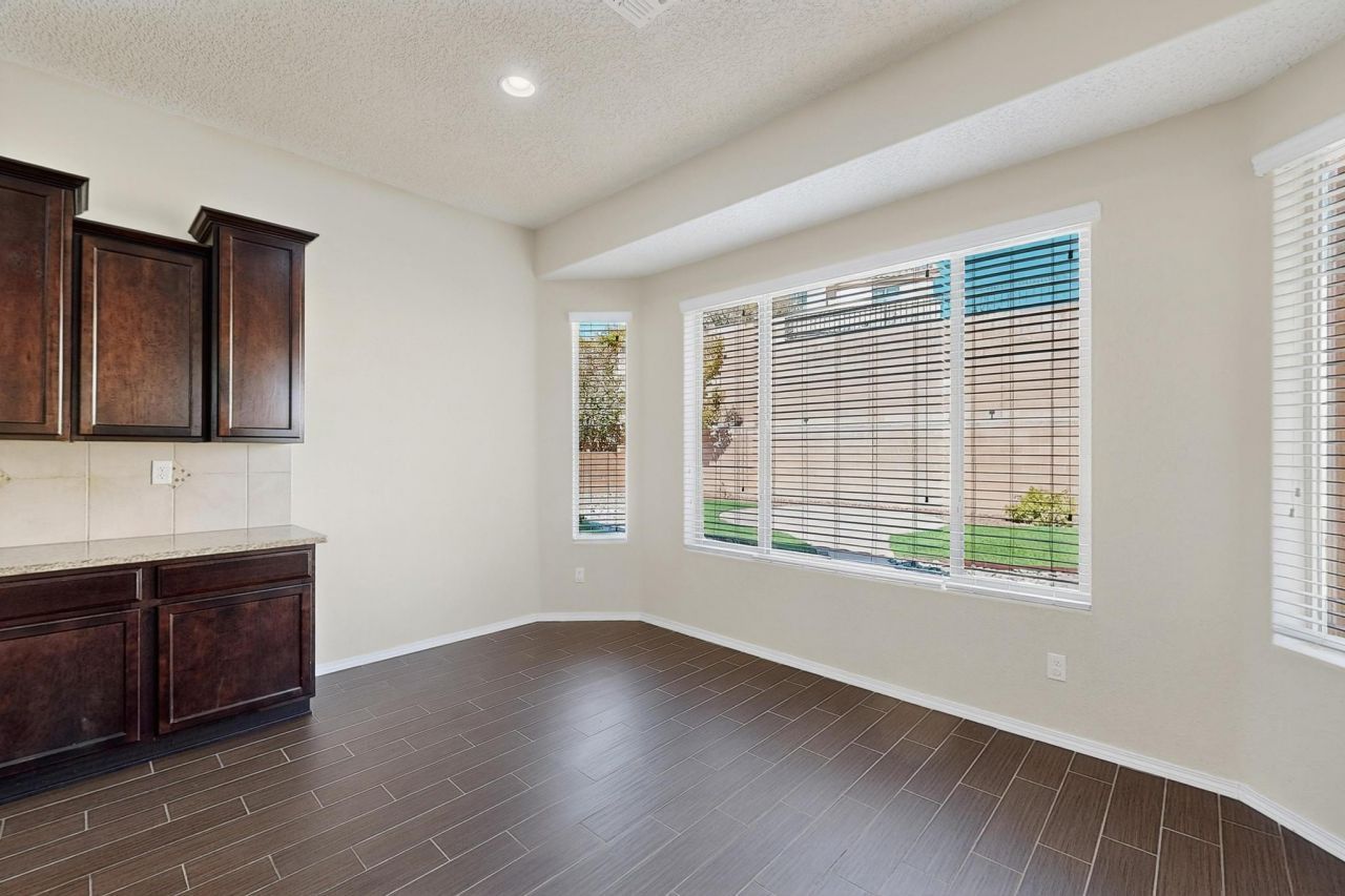 Rio Rancho, New Mexico, 87124, United States, 3 Bedrooms Bedrooms, ,2 BathroomsBathrooms,Residential,For Sale,1992883