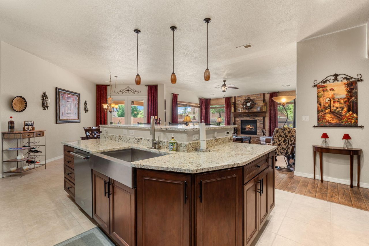 Rio Rancho, New Mexico, 87144, United States, 4 Bedrooms Bedrooms, ,3 BathroomsBathrooms,Residential,For Sale,1918092