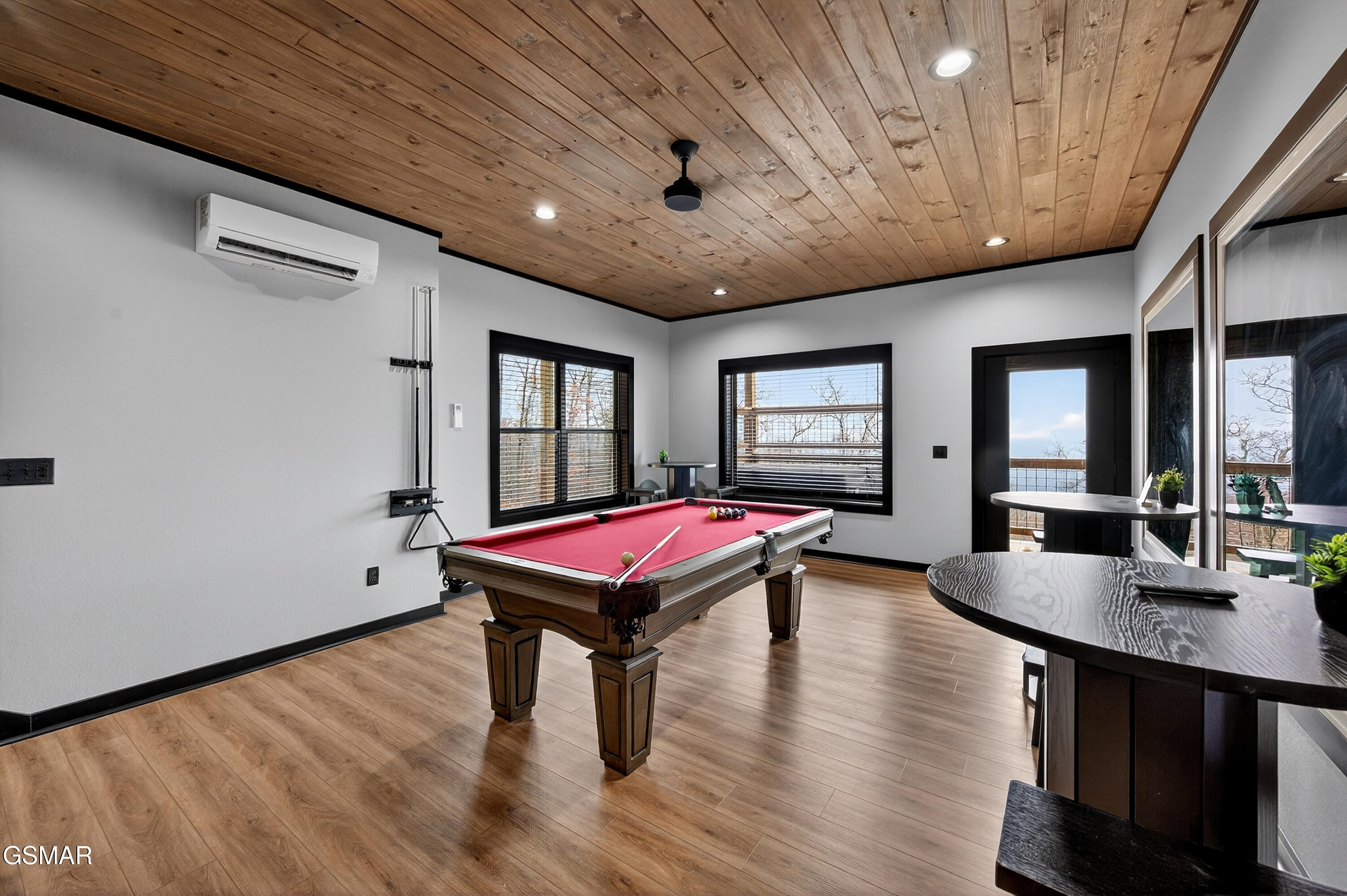 Sevierville, Tennessee, 37876, United States, 3 Bedrooms Bedrooms, ,5 BathroomsBathrooms,Residential,For Sale,1977074