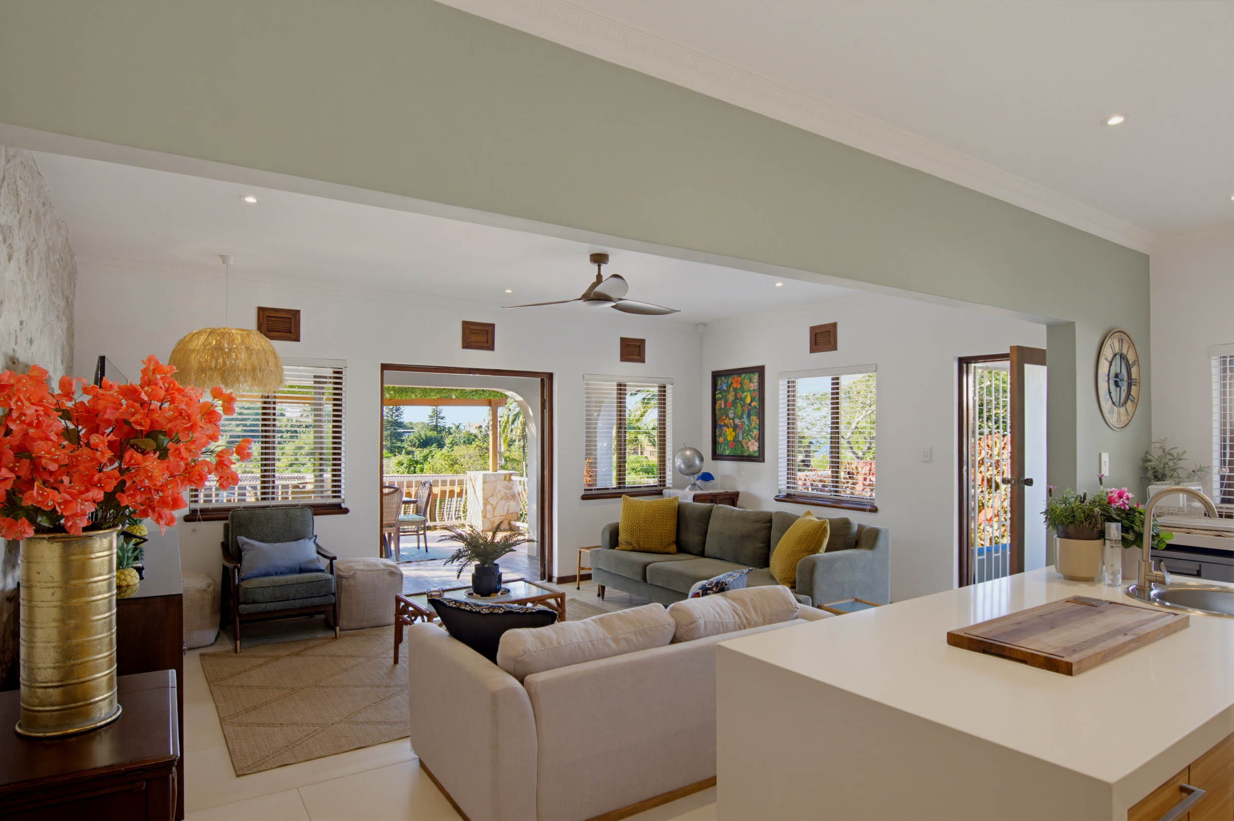  Fully Renovated Coastal Residence with Guest Flatlet and Sea Views in Salt Rock - 物件實景