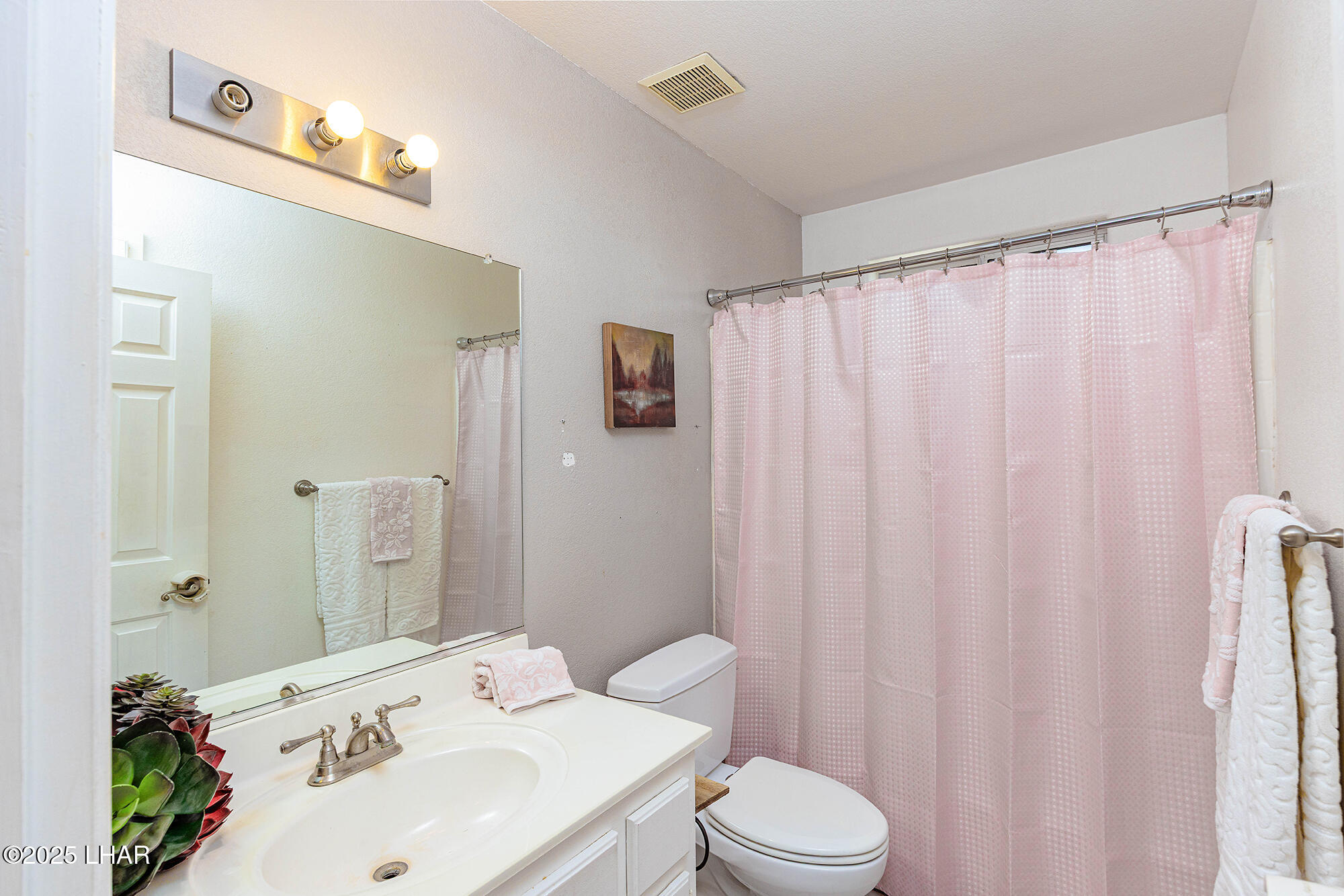 Lake Havasu City, Arizona, 86406, United States, 3 Bedrooms Bedrooms, ,1 BathroomBathrooms,Residential,For Sale,1891865