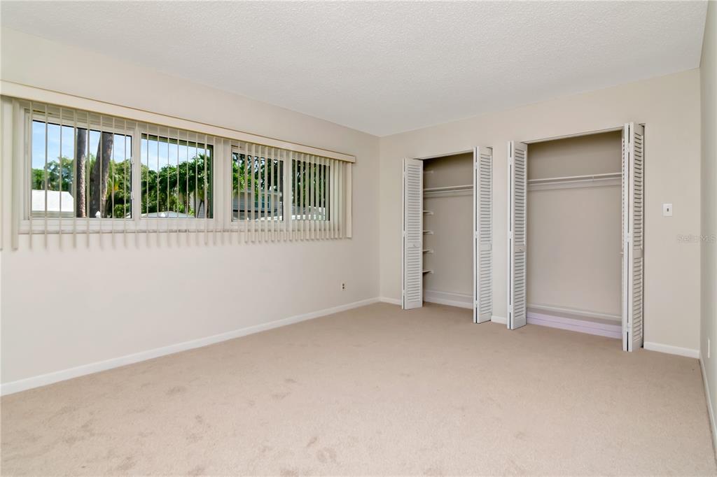 Seminole, Florida, 33776, United States, 5 Bedrooms Bedrooms, ,3 BathroomsBathrooms,Residential,For Sale,1913613