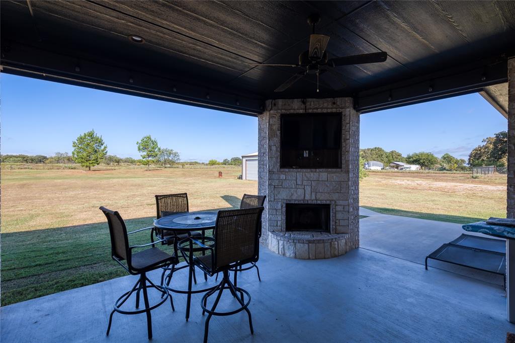 Springtown, Texas, 76082, United States, 4 Bedrooms Bedrooms, ,2 BathroomsBathrooms,Residential,For Sale,1980102