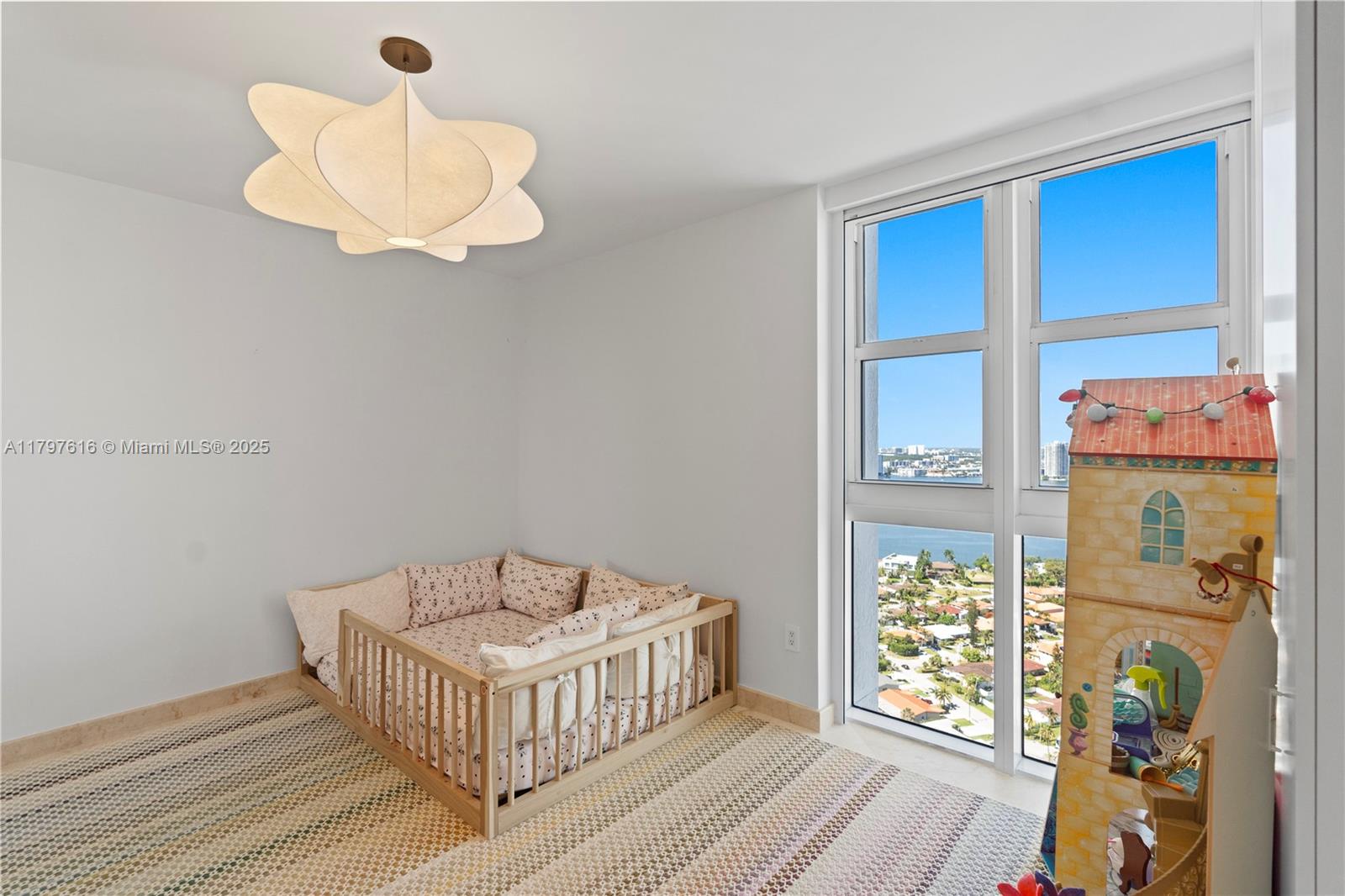 Sunny Isles Beach, Florida, 33160, United States, 3 Bedrooms Bedrooms, ,5 BathroomsBathrooms,Residential,For Sale,1796970
