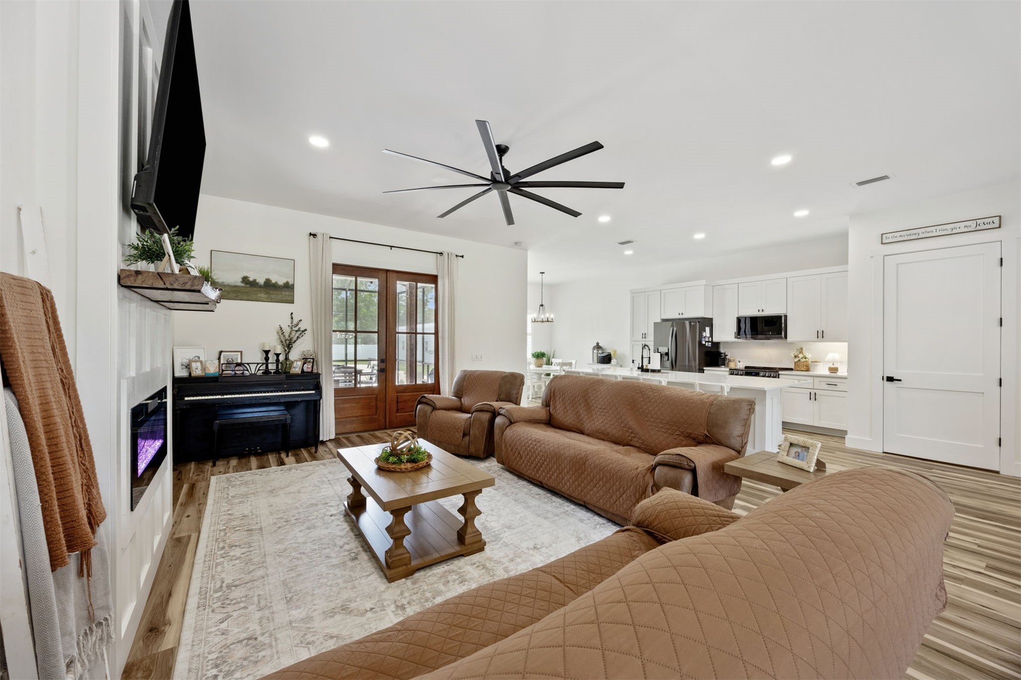 Callahan, Florida, 32011, United States, 4 Bedrooms Bedrooms, ,2 BathroomsBathrooms,Residential,For Sale,2049418