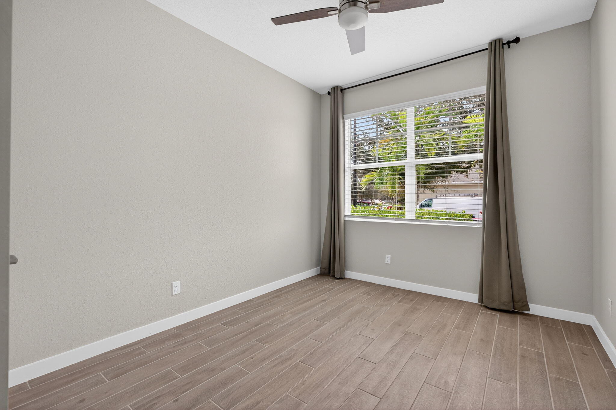 Hobe Sound, Florida, 33455, United States, 2 Bedrooms Bedrooms, ,2 BathroomsBathrooms,Residential,For Sale,2000566