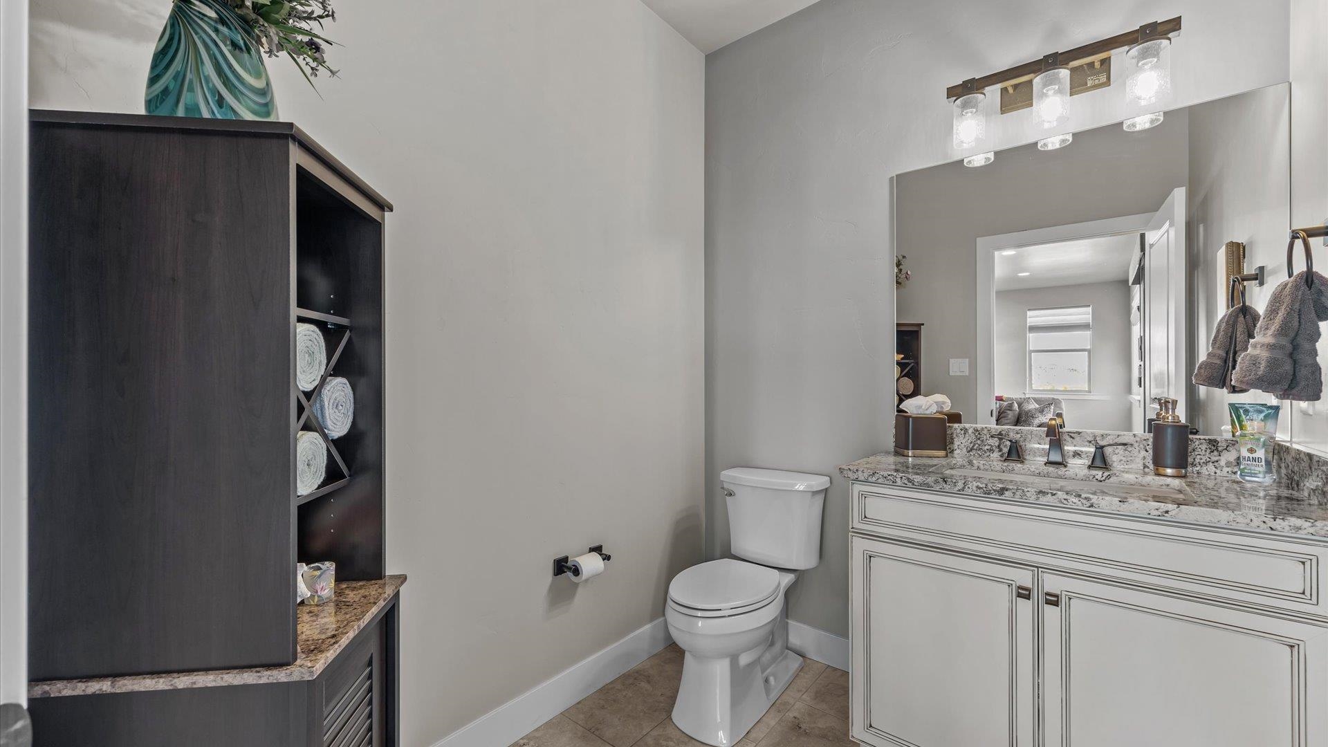 Grand Junction, Colorado, 81507, United States, 3 Bedrooms Bedrooms, ,3 BathroomsBathrooms,Residential,For Sale,1992865