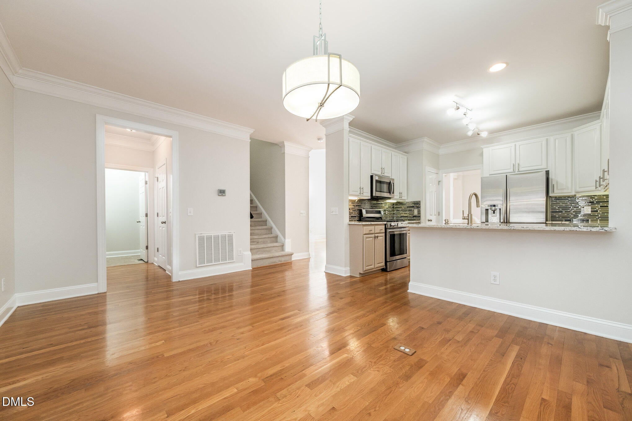 Raleigh, North Carolina, 27612, United States, 3 Bedrooms Bedrooms, ,3 BathroomsBathrooms,Residential,For Sale,1996070