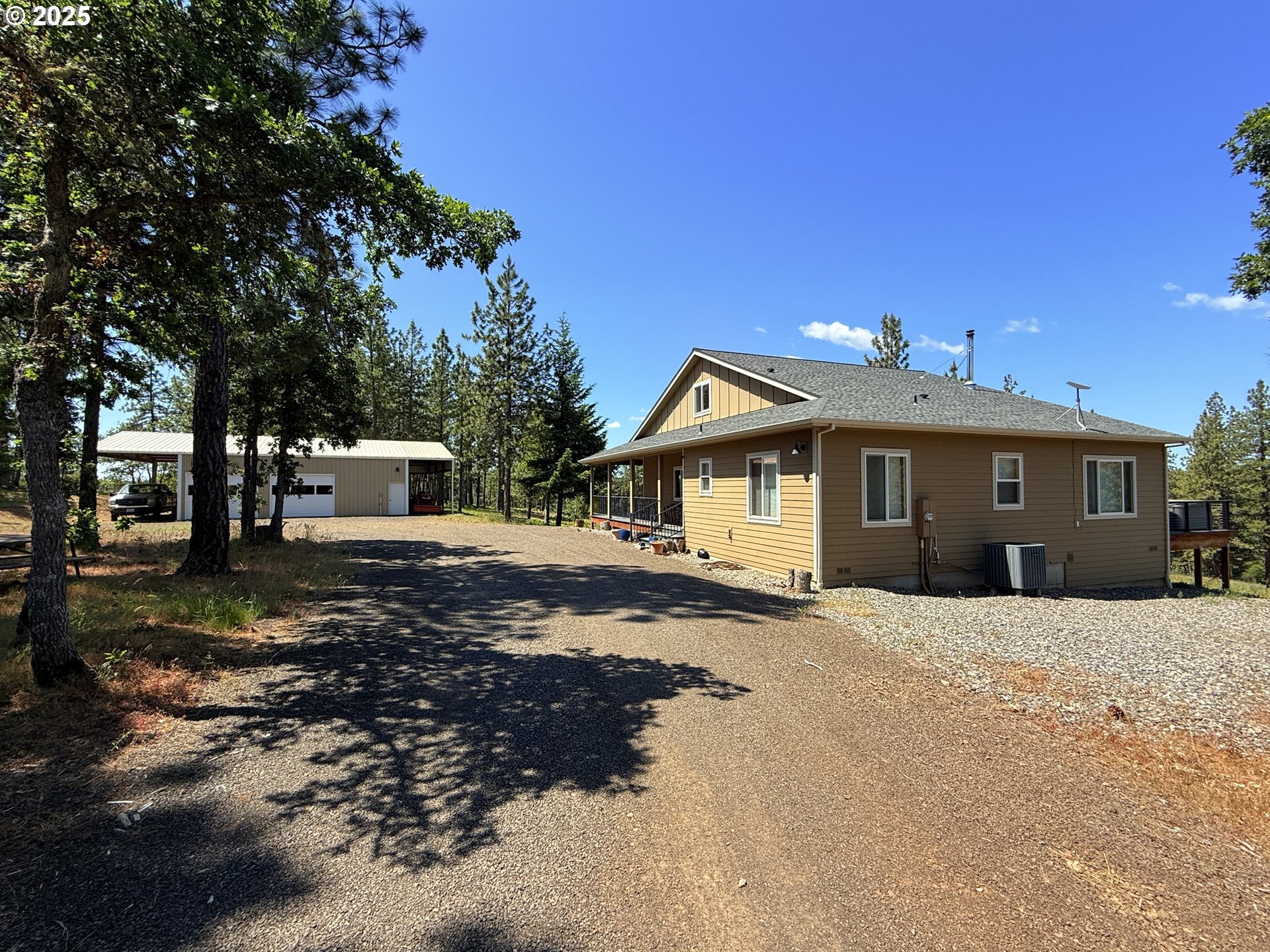 Goldendale, Washington, 98620, United States, 2 Bedrooms Bedrooms, ,2 BathroomsBathrooms,Residential,For Sale,1906644