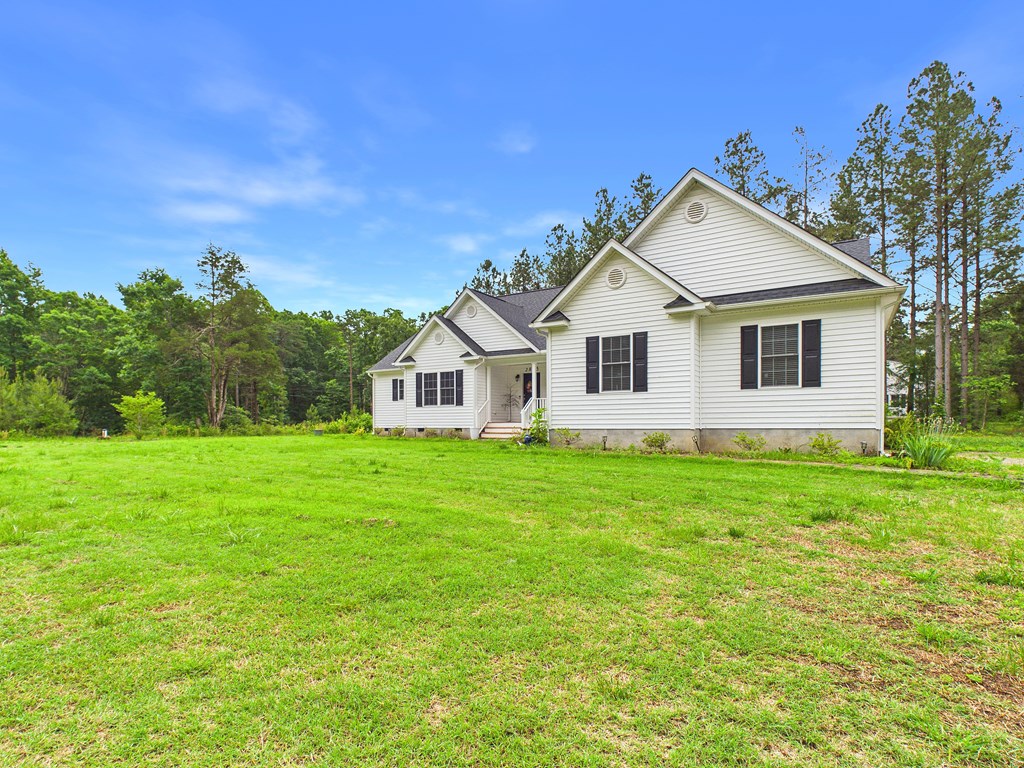 Cumberland, Virginia, 23901, United States, 4 Bedrooms Bedrooms, ,3 BathroomsBathrooms,Residential,For Sale,2048772