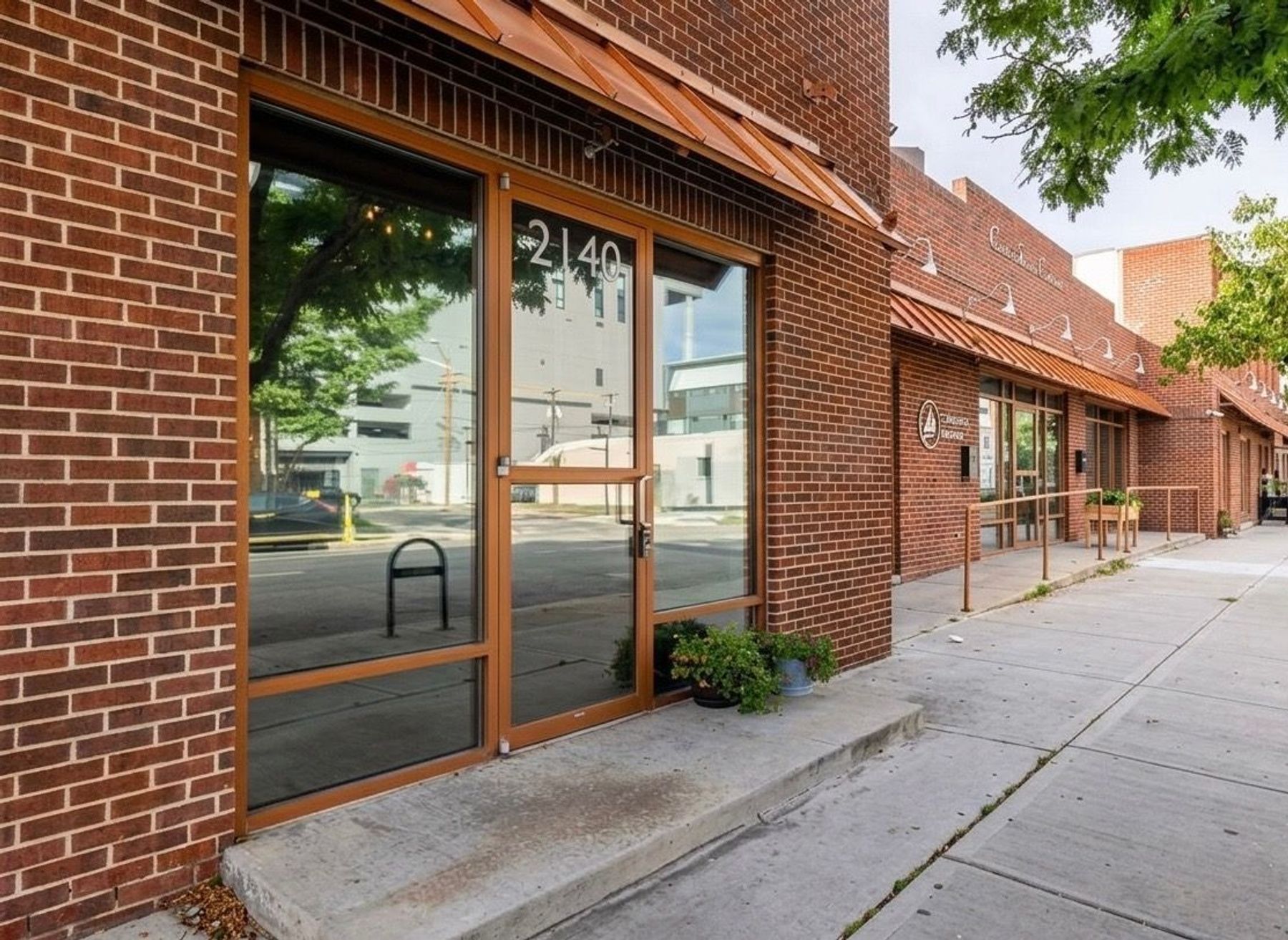  Rare live/work zoned condo in one of Denver