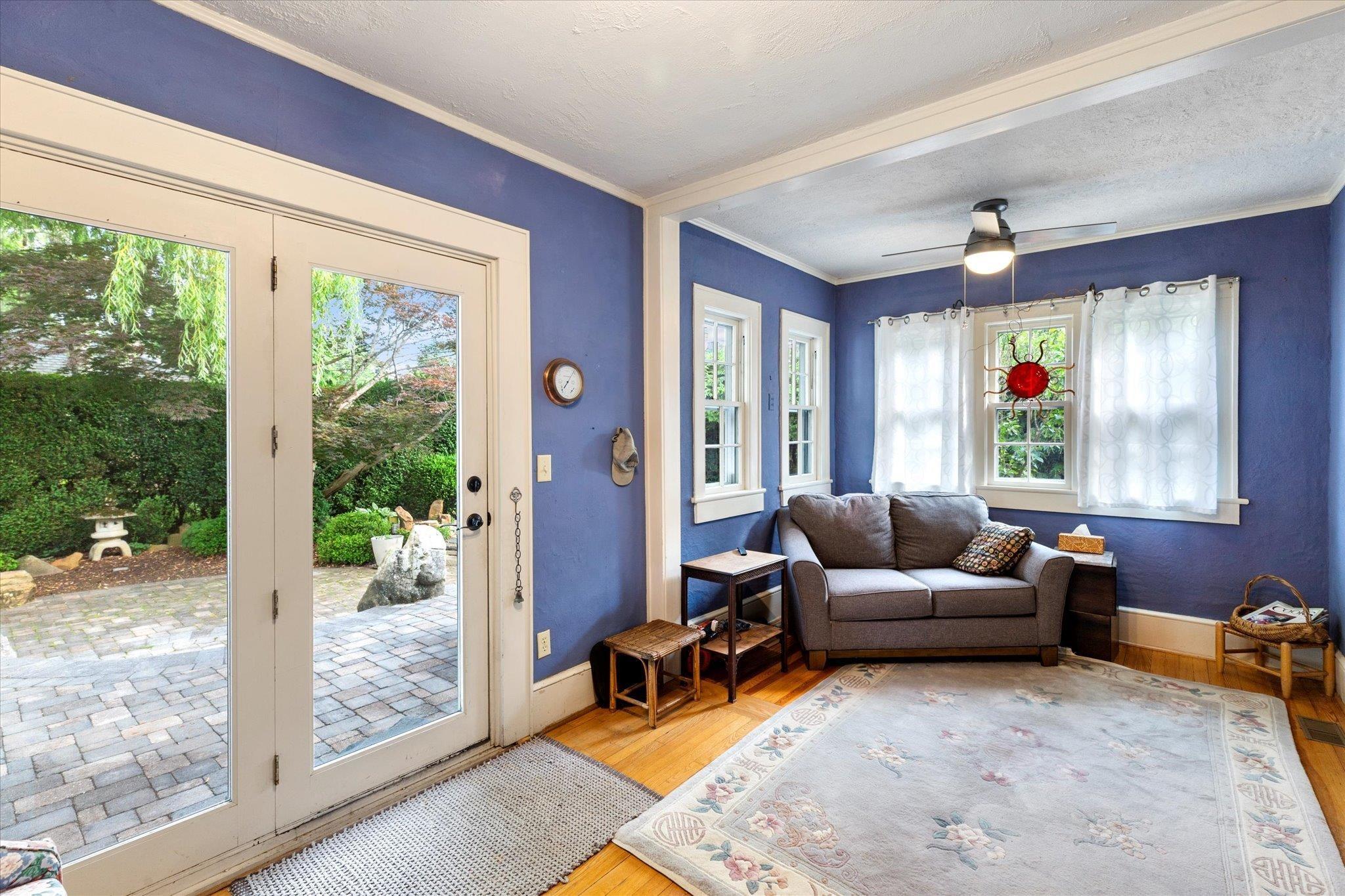 Blacksburg, Virginia, 24060, United States, 3 Bedrooms Bedrooms, ,3 BathroomsBathrooms,Residential,For Sale,1986553