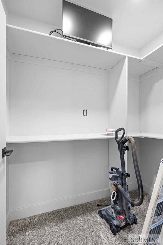 IDAHO FALLS, Idaho, 83401, United States, 4 Bedrooms Bedrooms, ,3 BathroomsBathrooms,Residential,For Sale,2013508