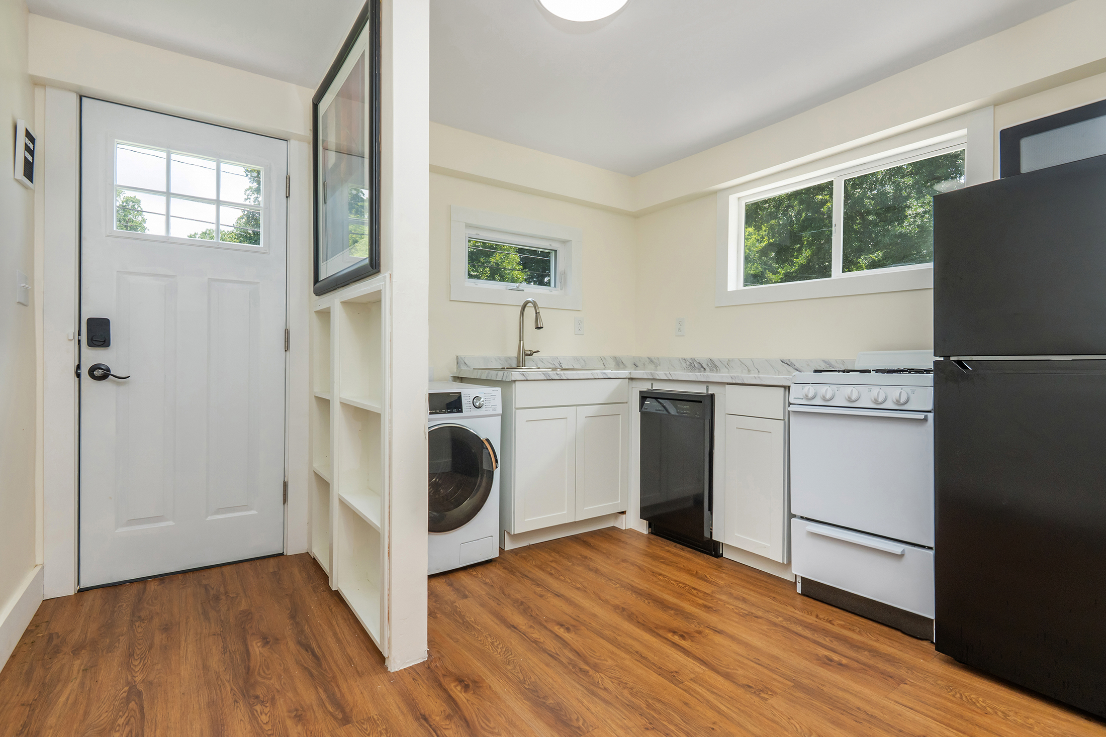  Beautifully Renovated Bungalow Located in Berkeley Park - 物件實景
