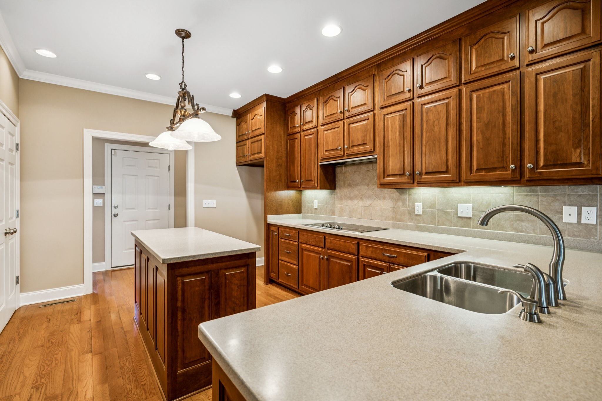 Manchester, Tennessee, 37355, United States, 4 Bedrooms Bedrooms, ,4 BathroomsBathrooms,Residential,For Sale,1937167