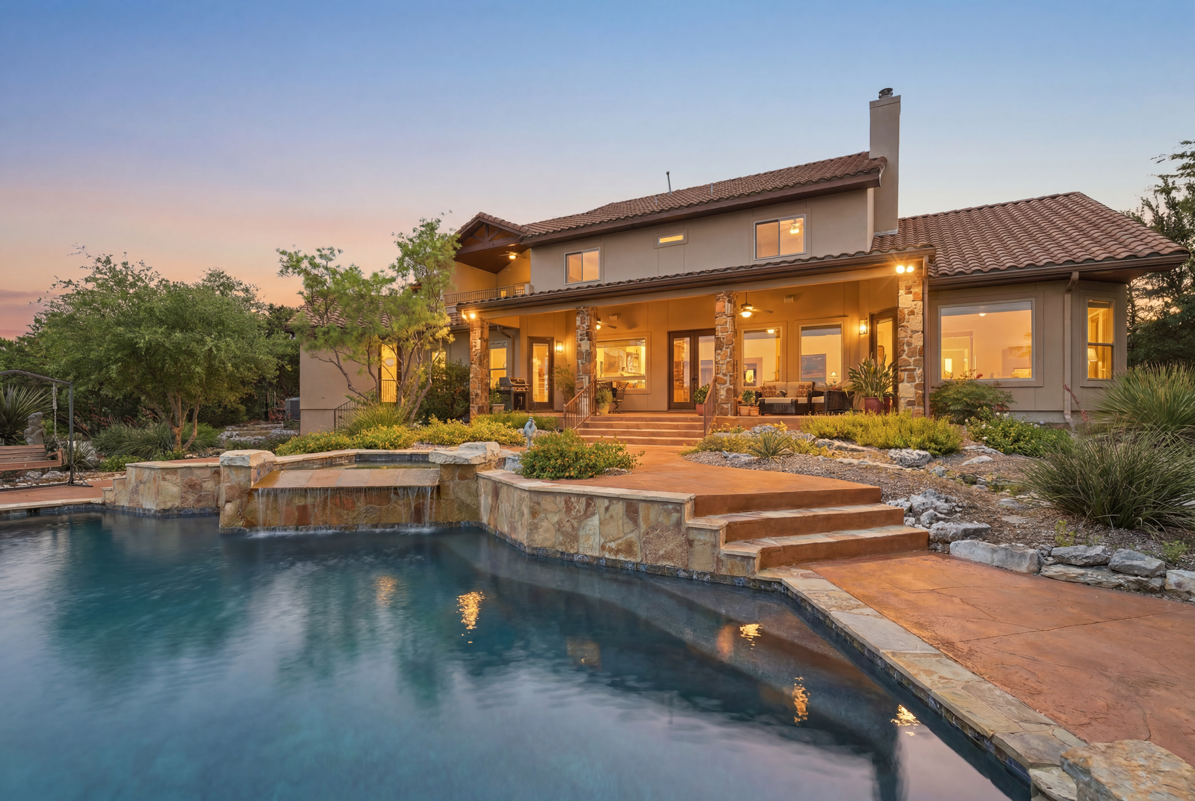 Hilltop Luxury with Canyon Sunset Views - 物件實景