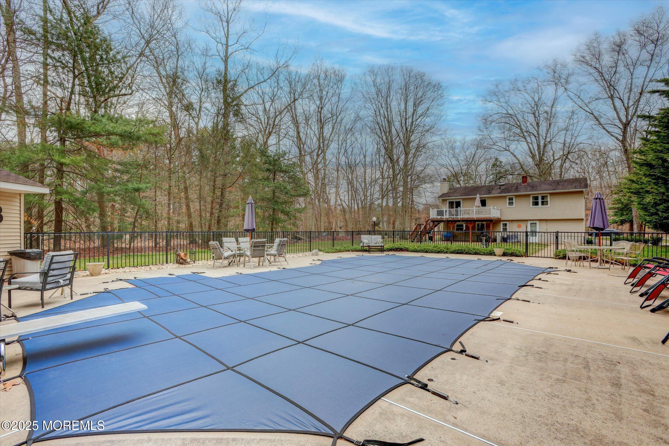 Jackson, New Jersey, 08527, United States, 3 Bedrooms Bedrooms, ,2 BathroomsBathrooms,Residential,For Sale,1931197