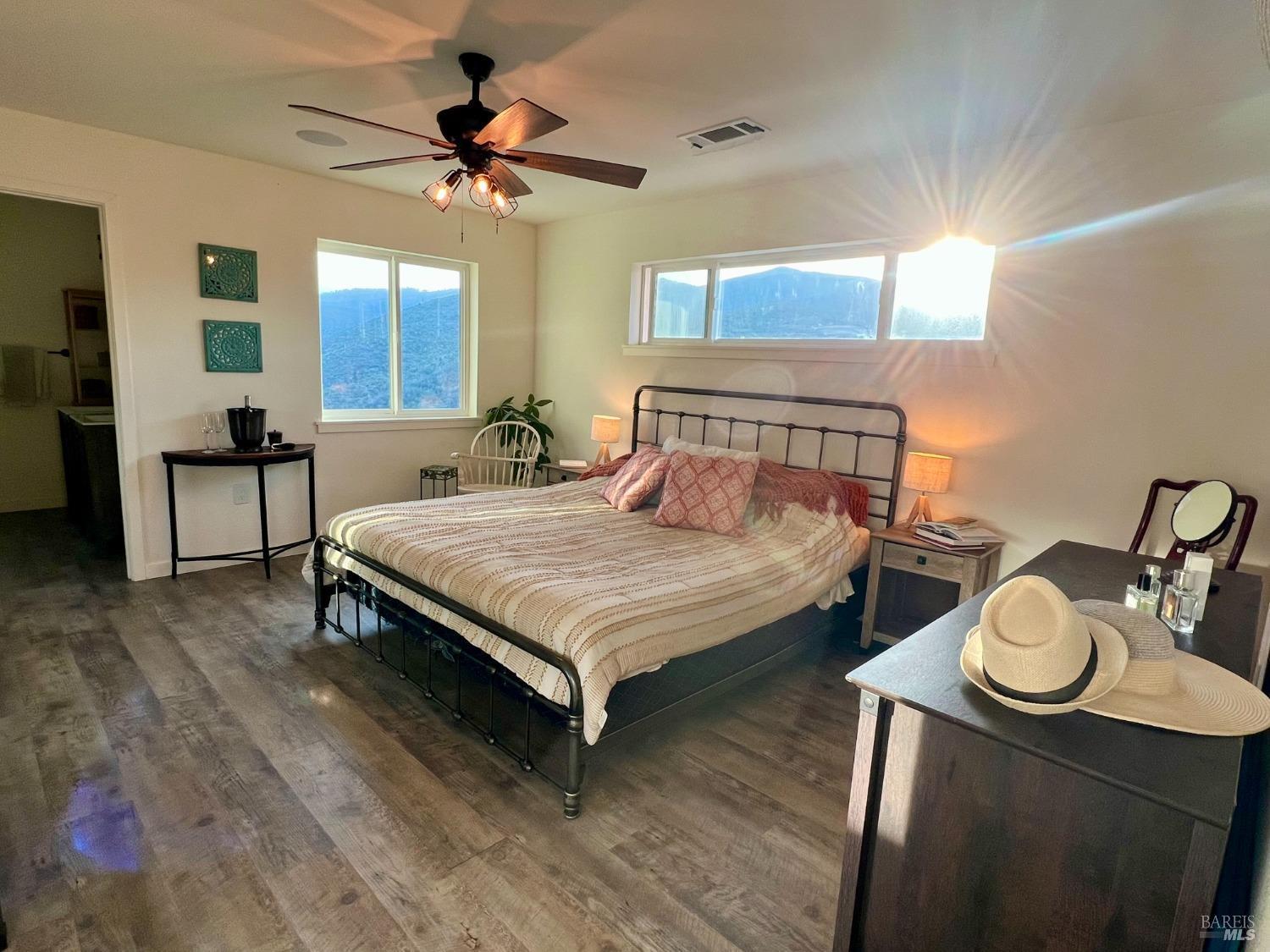 Napa, California, 94558, United States, 4 Bedrooms Bedrooms, ,3 BathroomsBathrooms,Residential,For Sale,1987596