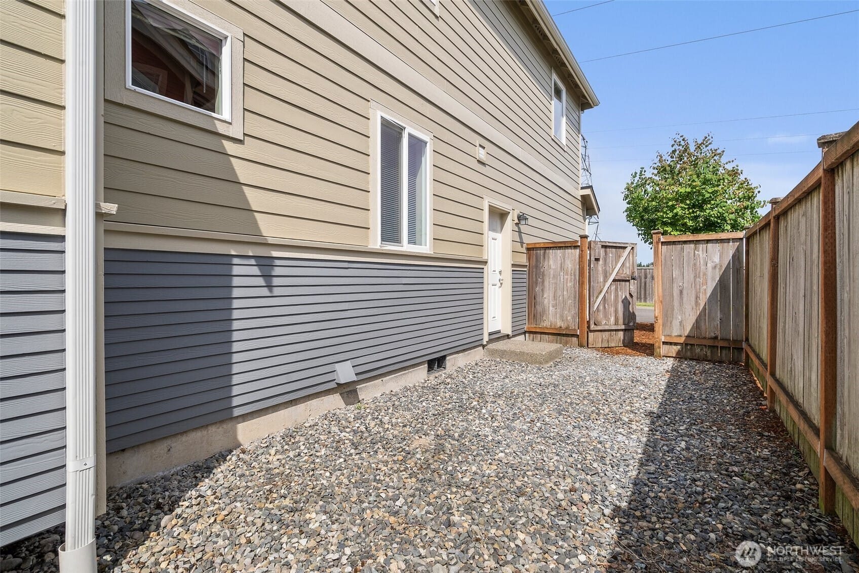 Puyallup, Washington, 98374, United States, 3 Bedrooms Bedrooms, ,3 BathroomsBathrooms,Residential,For Sale,1849998