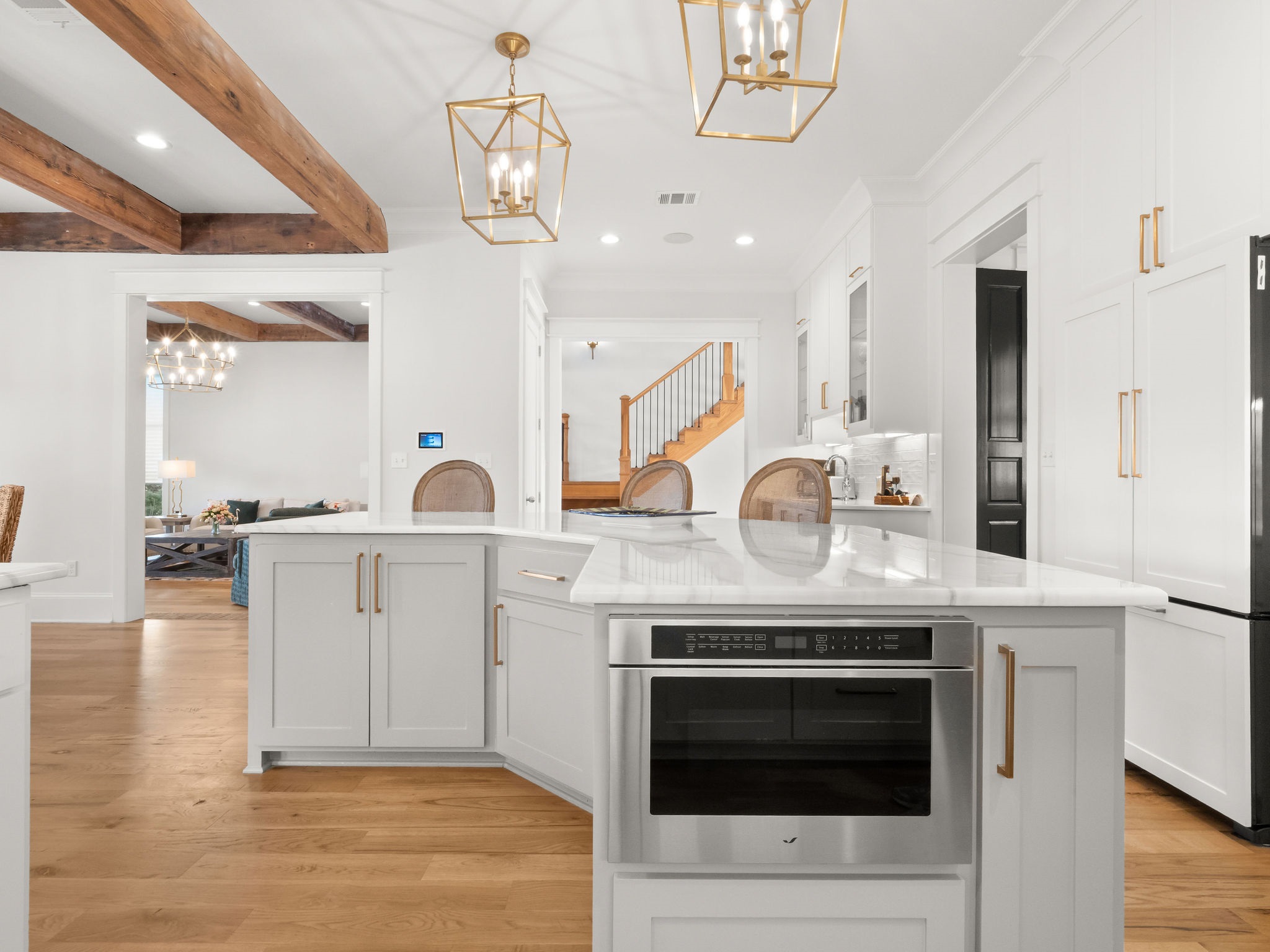 Many, Louisiana, 71449, United States, 3 Bedrooms Bedrooms, ,4 BathroomsBathrooms,Residential,For Sale,1998076