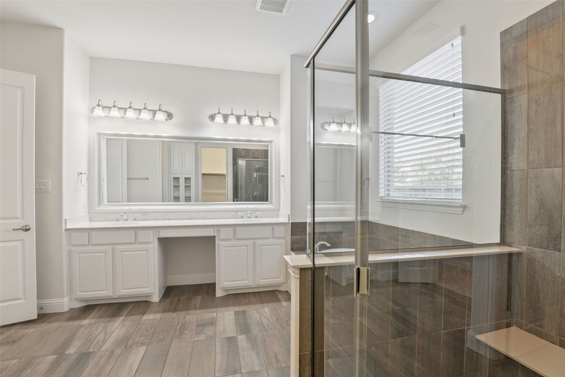 McKinney, Texas, 75071, United States, 5 Bedrooms Bedrooms, ,5 BathroomsBathrooms,Residential,For Sale,1986552