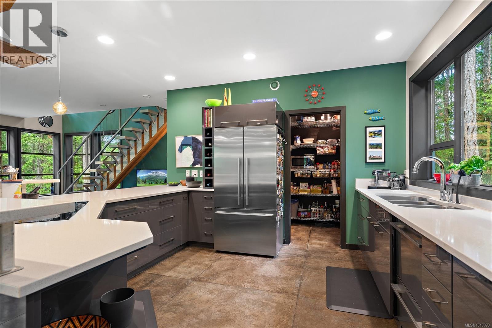 NORTH SAANICH, British Columbia, V8L 5K1, CA, 3 Bedrooms Bedrooms, ,3 BathroomsBathrooms,Residential,For Sale,1951213