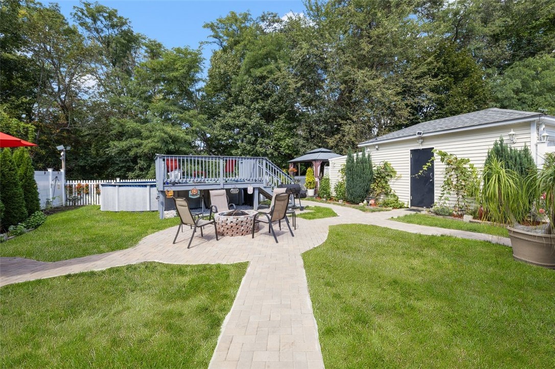 Cranston, Rhode Island, 02910, United States, 3 Bedrooms Bedrooms, ,3 BathroomsBathrooms,Residential,For Sale,1969292