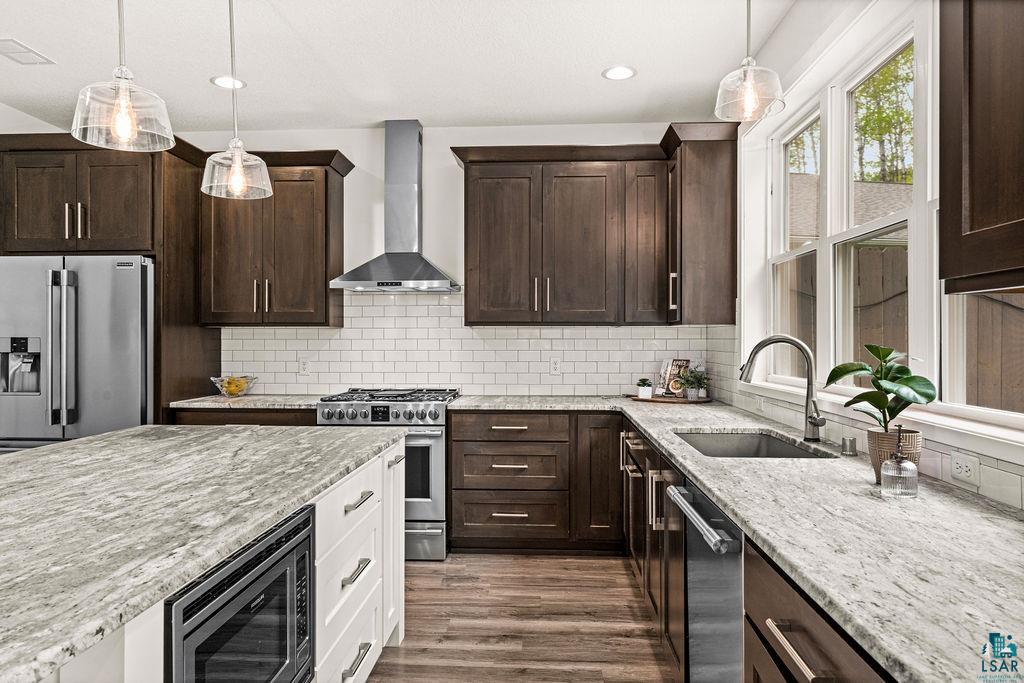 Duluth, Minnesota, 55804, United States, 4 Bedrooms Bedrooms, ,2 BathroomsBathrooms,Residential,For Sale,2048630