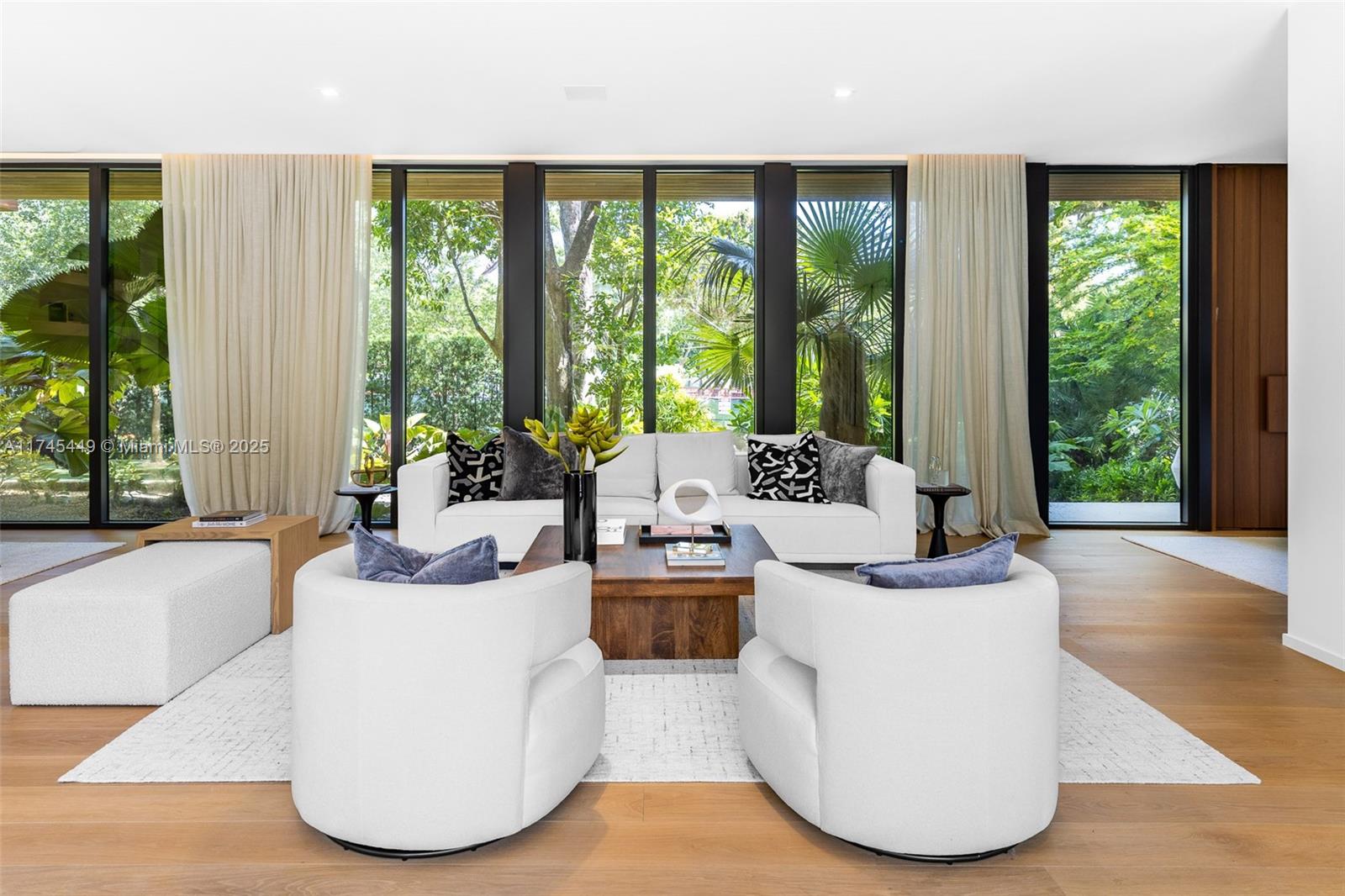 Coral Gables, Florida, 33156, United States, 7 Bedrooms Bedrooms, ,8 BathroomsBathrooms,Residential,For Sale,1732082