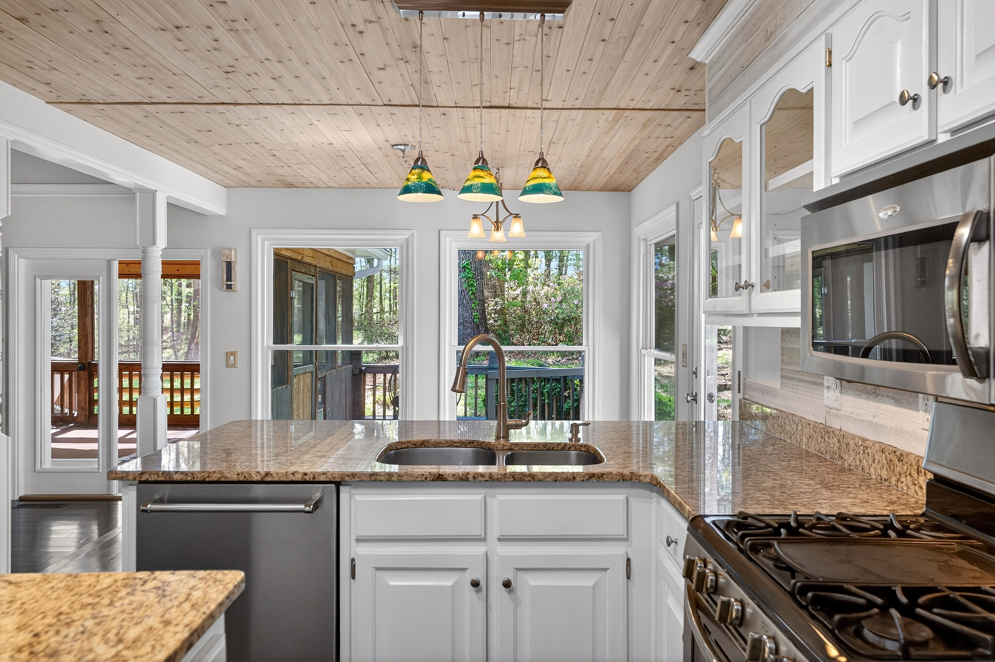  Rare Combination of Privacy, Convenience, and Value: Don’t Miss This Opportunity - 物件實景