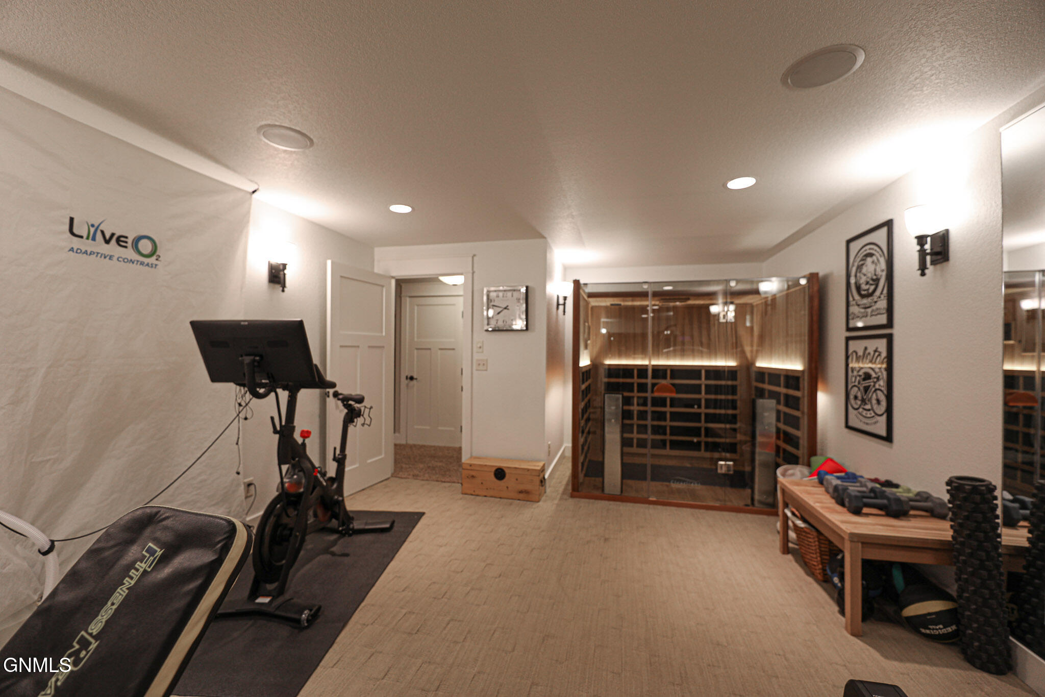 Bismarck, North Dakota, 58503, United States, 6 Bedrooms Bedrooms, ,5 BathroomsBathrooms,Residential,For Sale,1980273